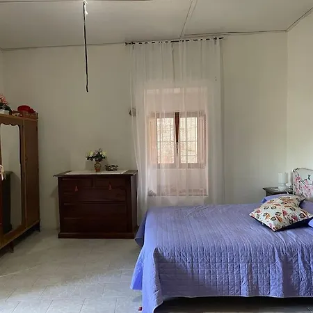 בית נופש La Casa Di Grazia רוסאנו