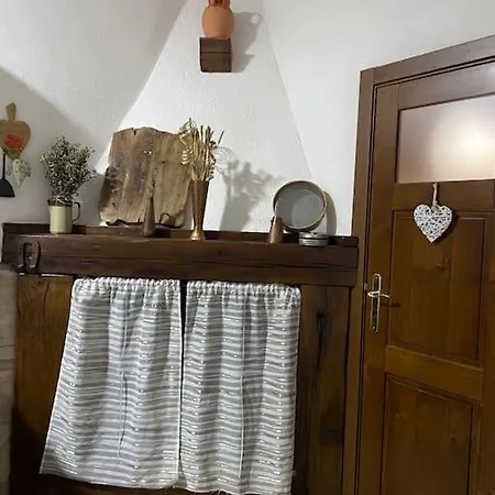 בית נופש La Casa Di Grazia רוסאנו