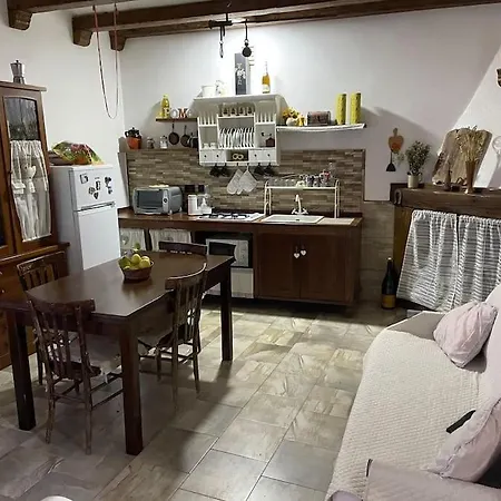 בית נופש La Casa Di Grazia רוסאנו